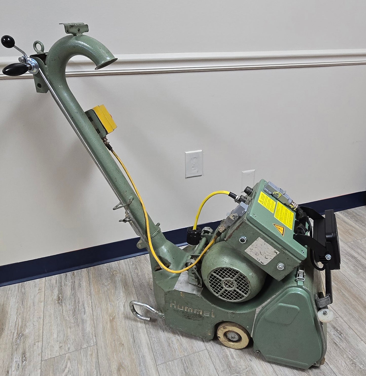 Used 2013 Hummel 8" Belt Sander w/LED